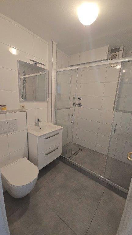 schöne, frisch sanierte 2-Zimmer Wohnung in der Innenstadt 