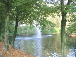 Angrenzender Park Angrenzender Park