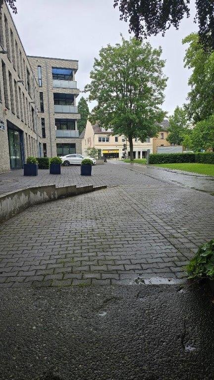 Zufahrt Tiefgaragenstellplatz Zufahrt Tiefgaragenstellplatz